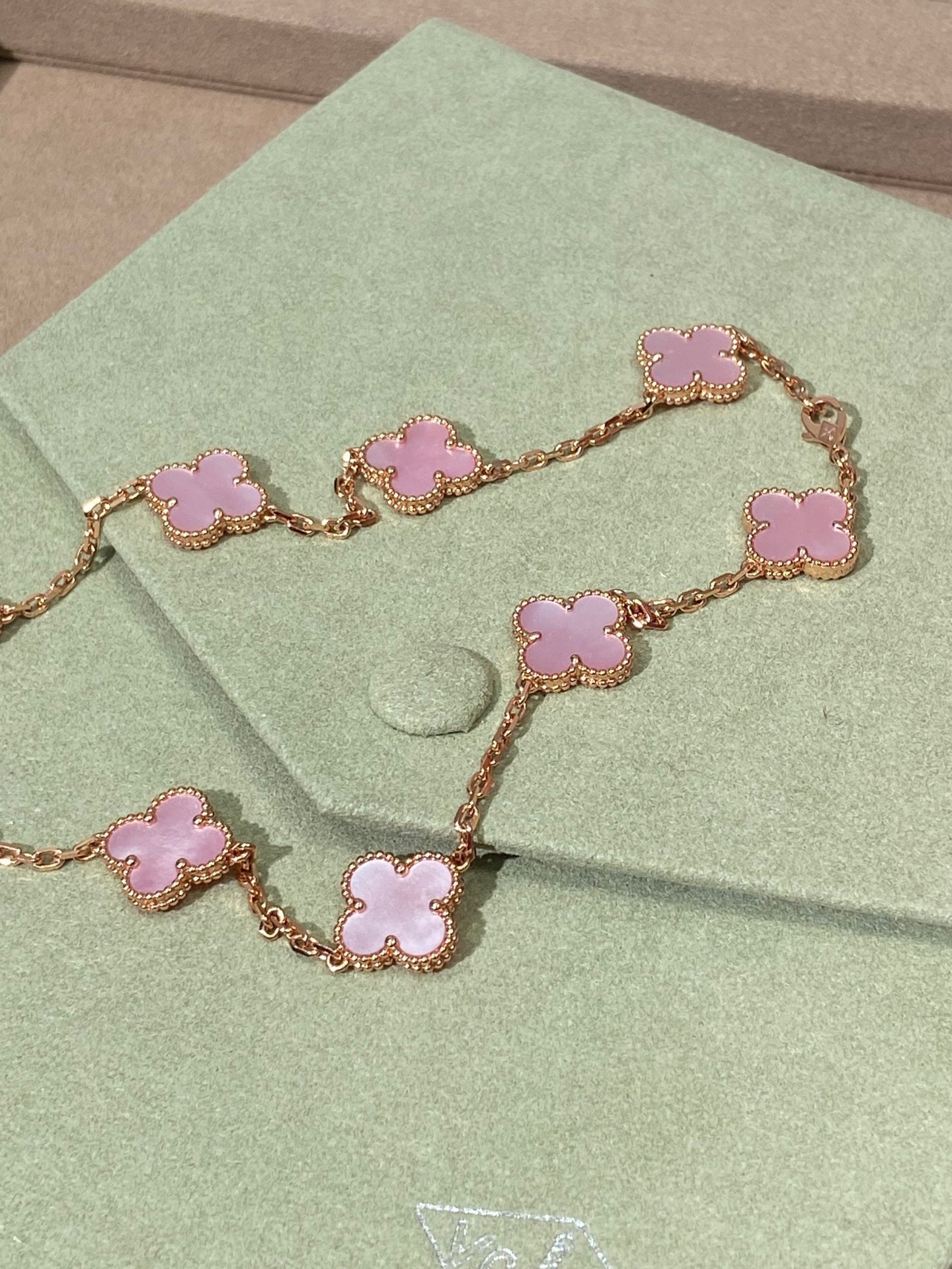 [Polaidi Jewelry]CLOVER 10 MOTIFS PINK NECKLACE