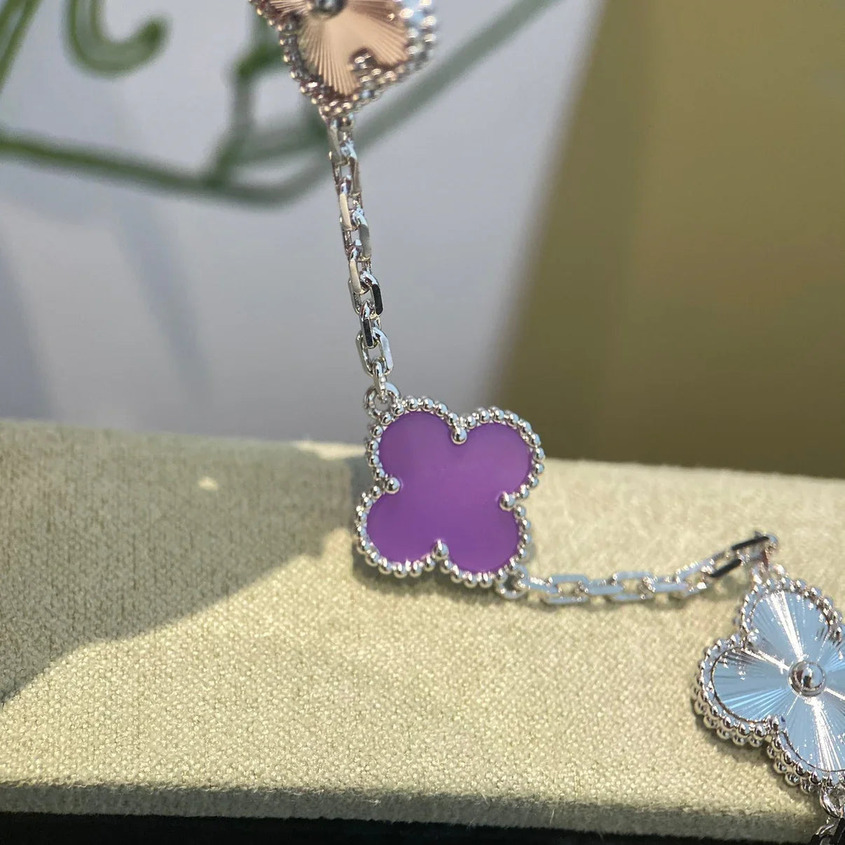 [Polaidi Jewelry] CLOVER 5 MOTIF VIOLET BRACELET COLLECTION