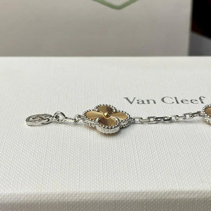[Polaidi Jewelry]CLOVER 5 MOTIFS CHRISTMAS LIMITED EDITION BRACELET