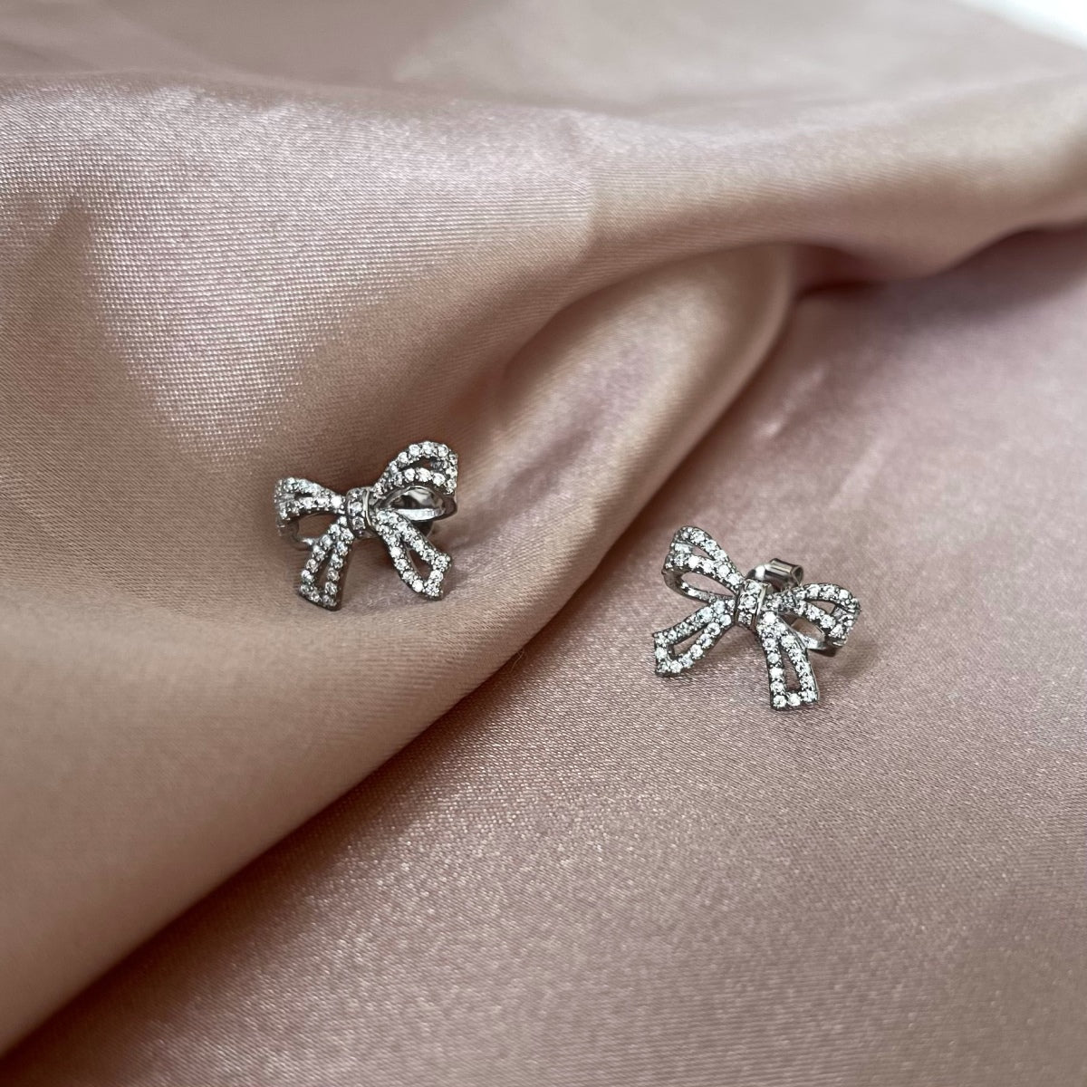 [Polaidi Jewelry]Dainty Bow Shape Earrings
