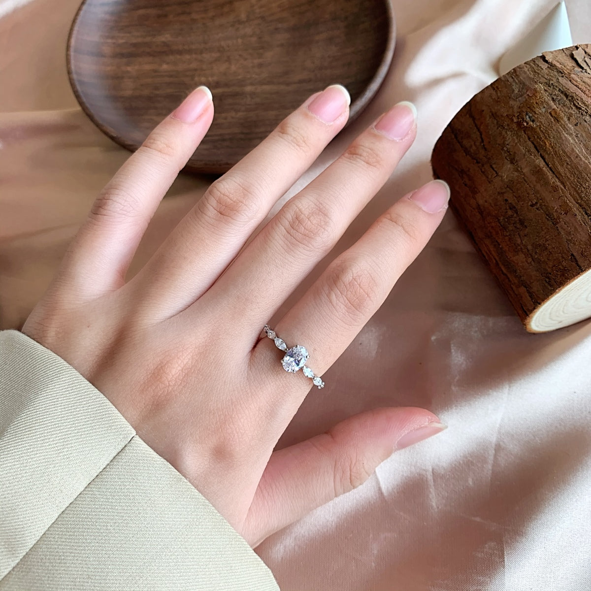 [Polaidi Jewelry]0.75 Carat Luxurious Vibrant Elongated Cushion Cut Daily Ring