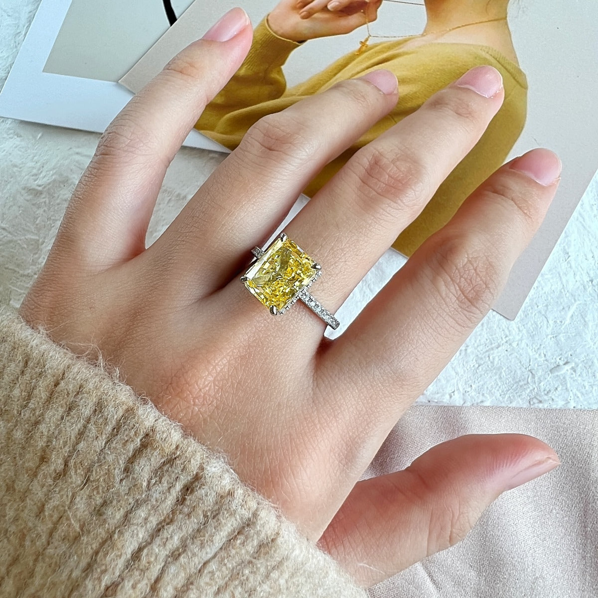 [Polaidi Jewelry]4.0 Carat Luxurious Engagement Ring