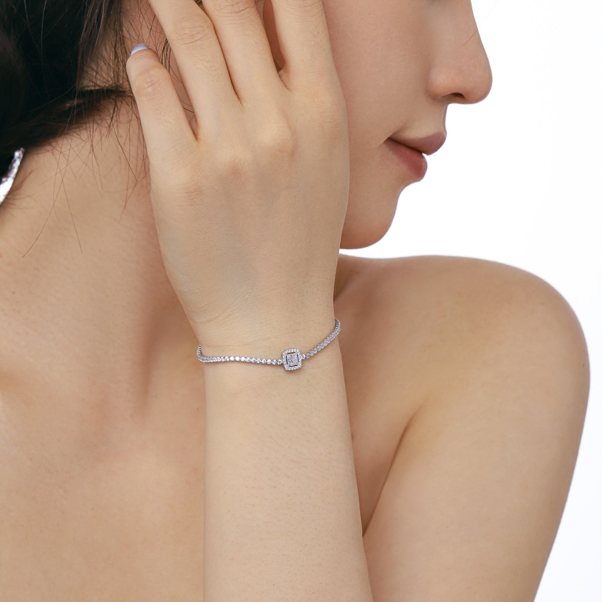 [Polaidi Jewelry]Luxurious Dazzling Square Shape Banquet Bracelet