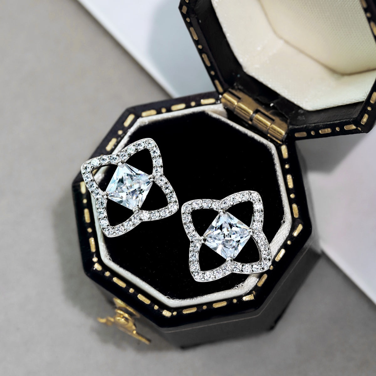 [Polaidi Jewelry]Elegant Star Shape Princess Cut Daily Earrings