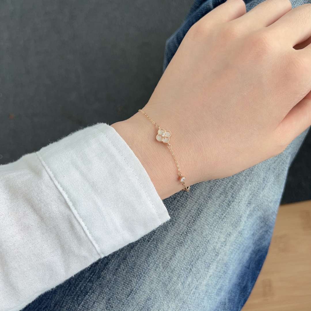 [Polaidi Jewelry]Delicate Four Leaf Clover Bracelet