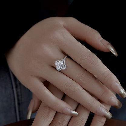 [Polaidi Jewelry]Luxurious Eternity Flower Shape Banquet Ring