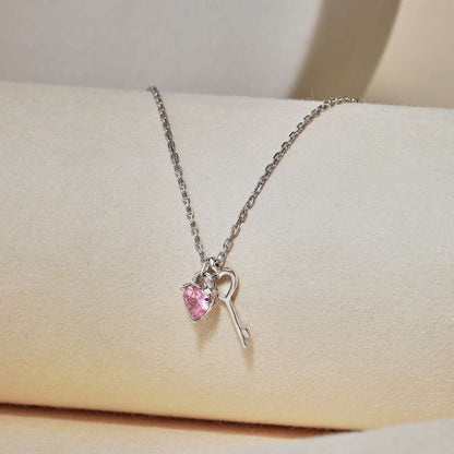 [Polaidi Jewelry]Unique Heart Shape Key Pendent Necklace