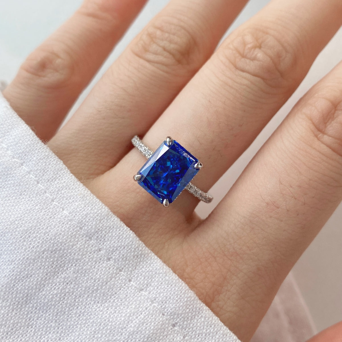 [Polaidi Jewelry]4.0 Carat Luxurious Engagement Ring