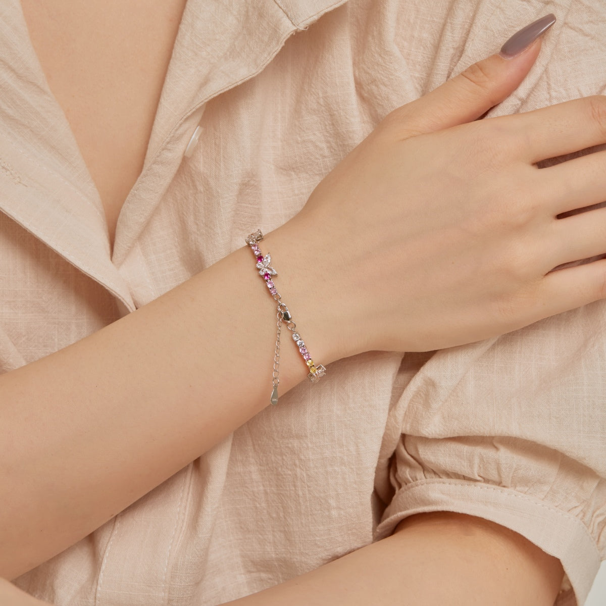 [Polaidi Jewelry]Ornate Colorful Butterfly Shape Round Cut Daily Bracelet