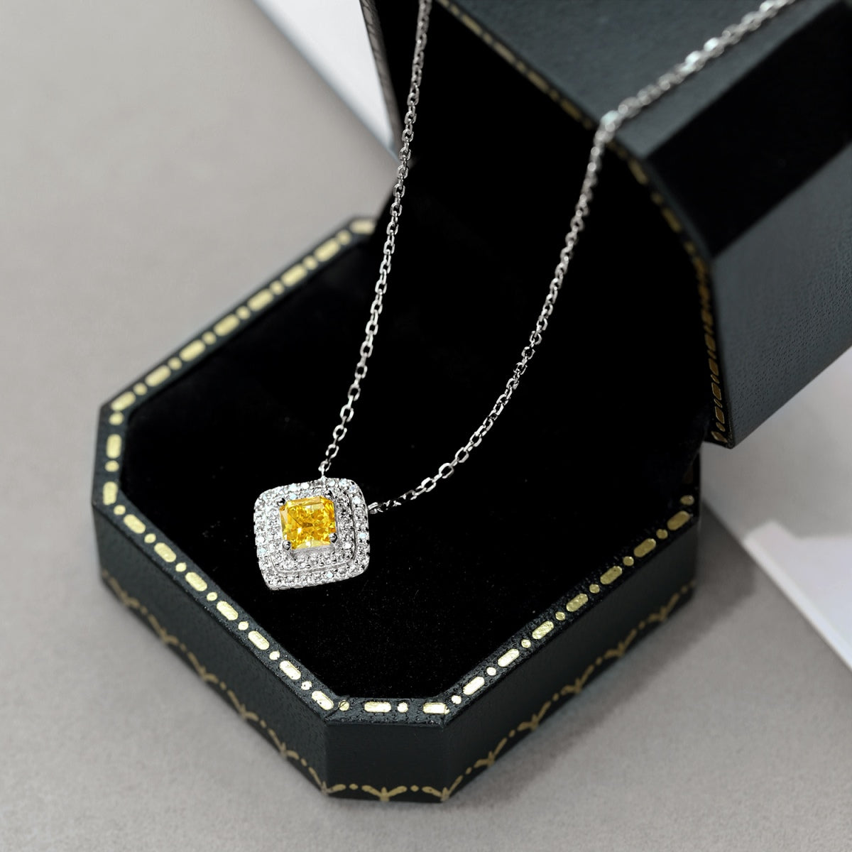 [Polaidi Jewelry]Sparkling Asscher Cut Necklace