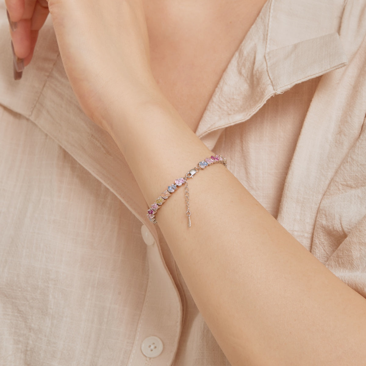 [Polaidi Jewelry]Ornate Colorful Flower Shape Party Bracelet