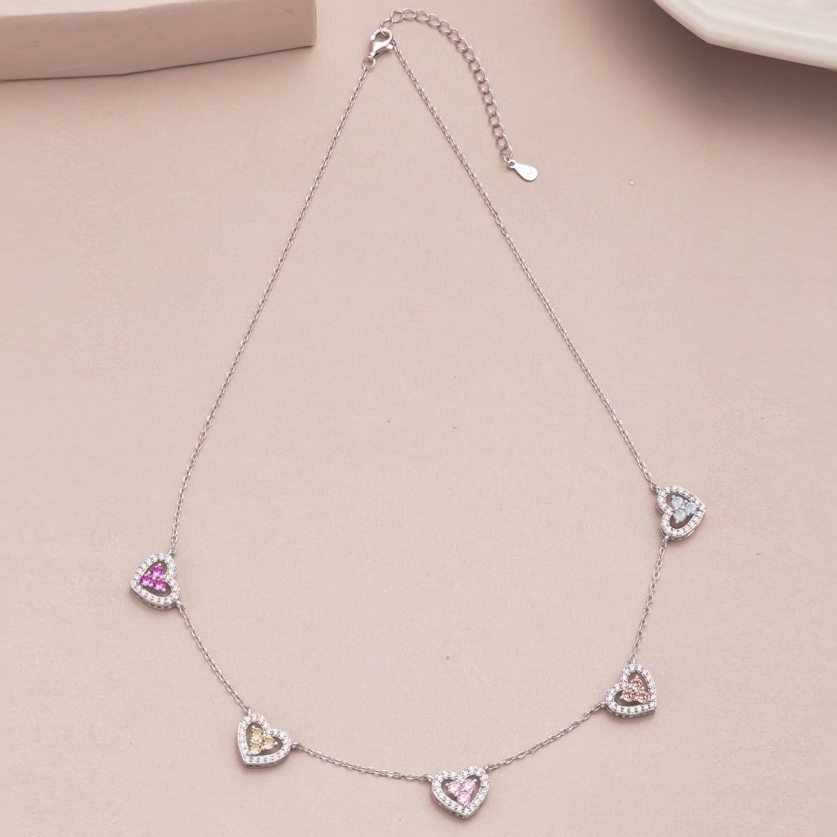 [Polaidi Jewelry]Sparkling Five Heart Necklace