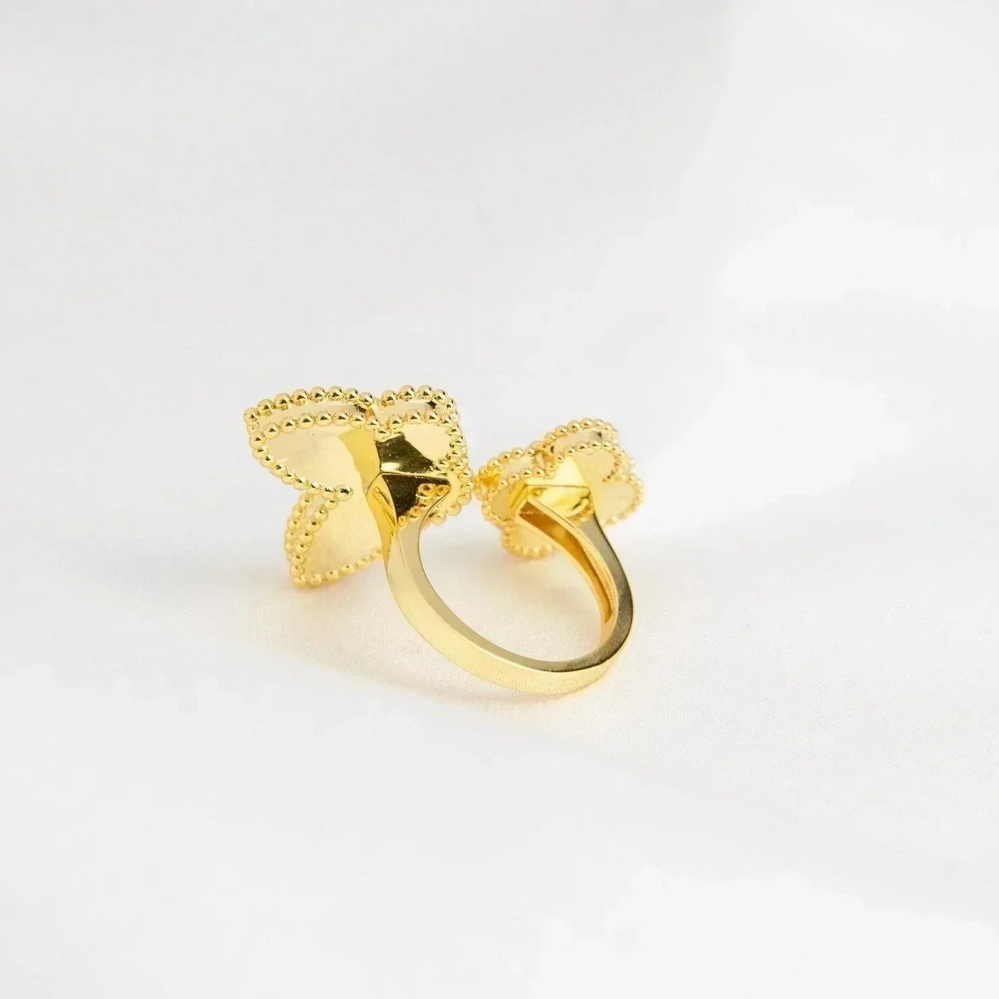 [：Polaidi Jewelry]ラッキー・ビトウィーン・ザ・フィンガーリング