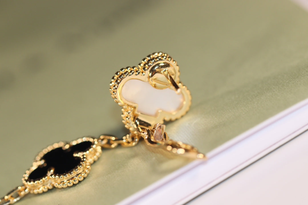 [Polaidi Jewelry]CLOVER EARRINGS GOLD ONYX MOP 3 MOTIF