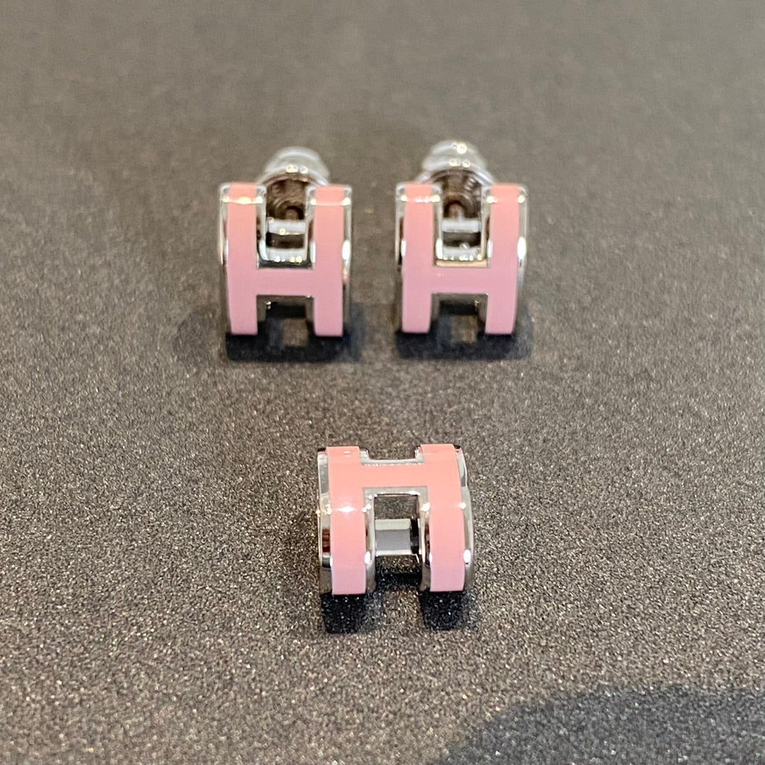 [：Polaidi Jewelry]MINI POP H SILVER EARRINGS PINK