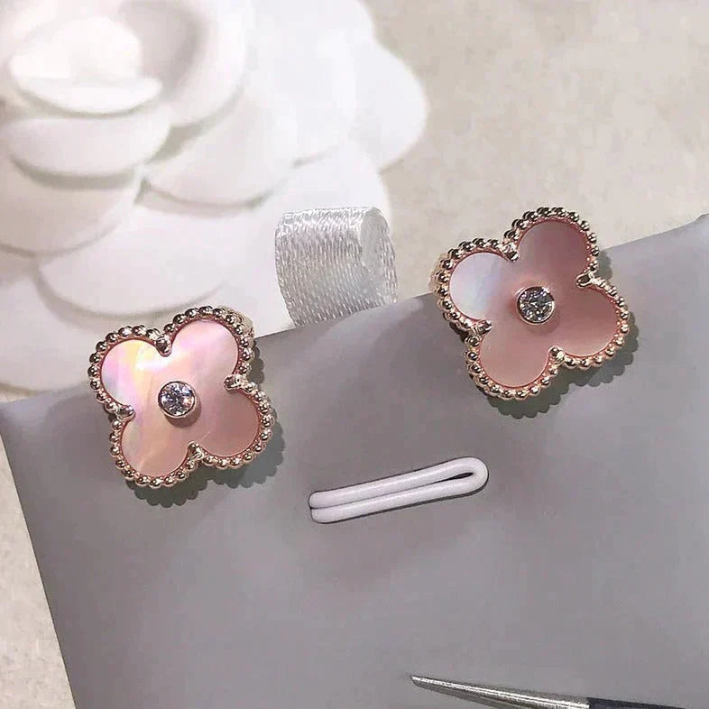 [：Polaidi Jewelry]CLOVER MEDIUM 1 MOTIFS マザーオブパール ダイヤモンド ピアス