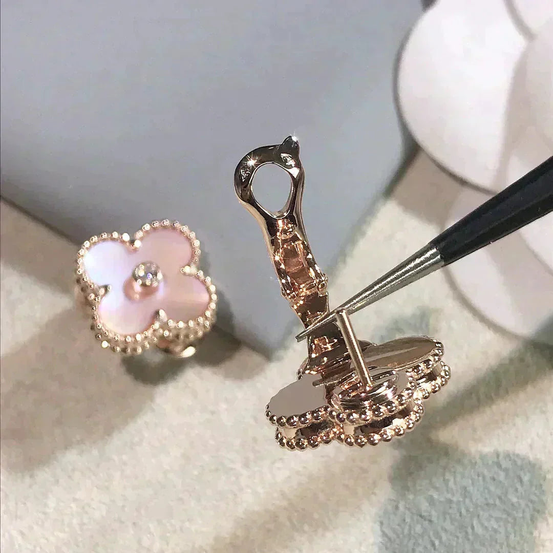 [：Polaidi Jewelry]CLOVER MEDIUM 1 MOTIFS マザーオブパール ダイヤモンド ピアス