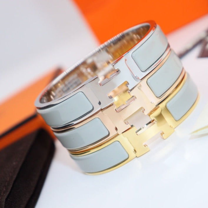 [：Polaidi Jewelry]H LIGHT BLUE BRACELET