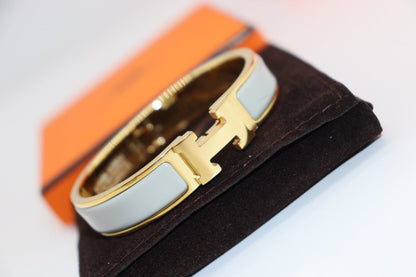 [：Polaidi Jewelry]H LIGHT BLUE BRACELET