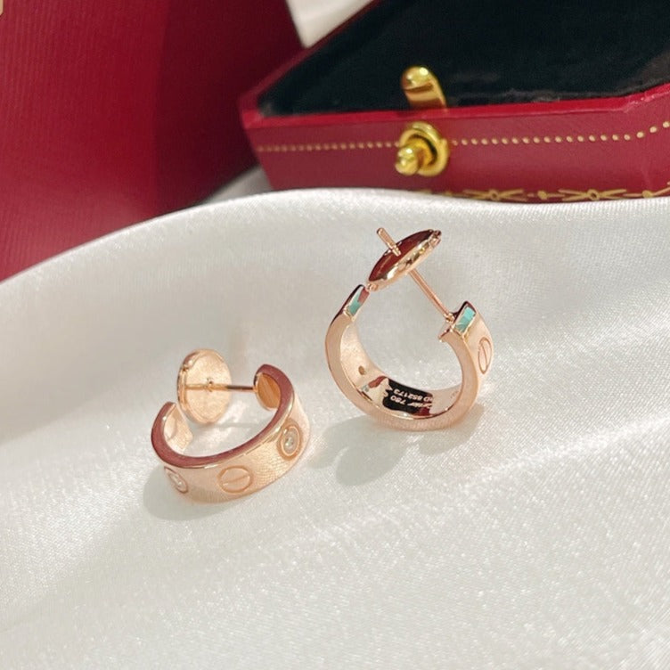 [：Polaidi Jewelry]LOVE EARRINGS 5.7MM 2 DIAMONDS
