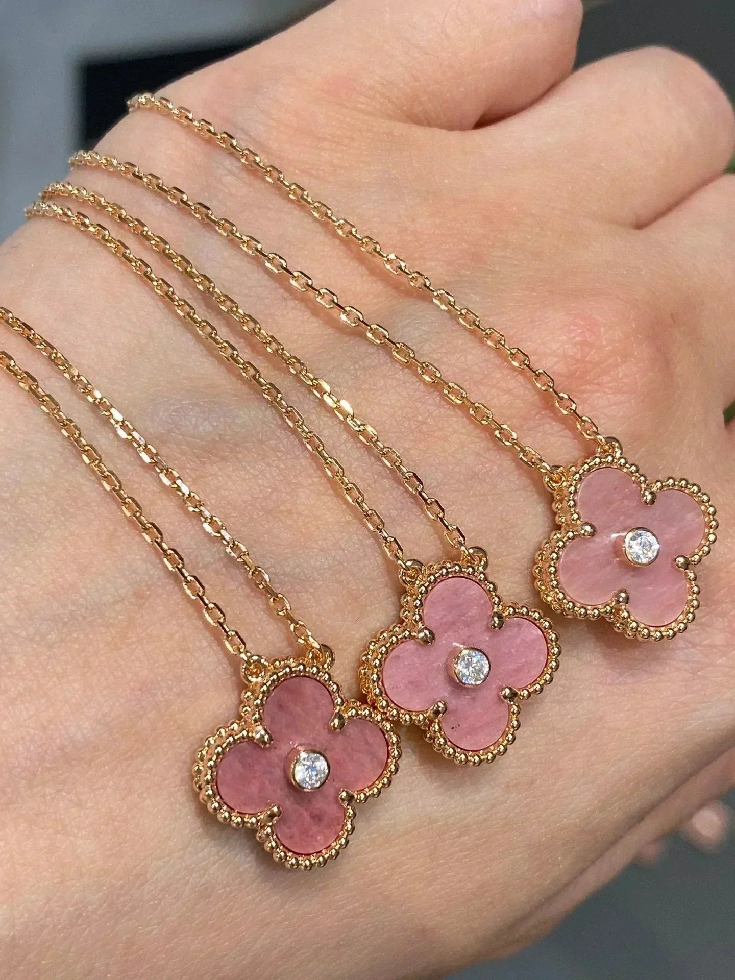 [Polaidi Jewelry]CLOVER 15MM DIAMOND RHODONITE NECKLACE