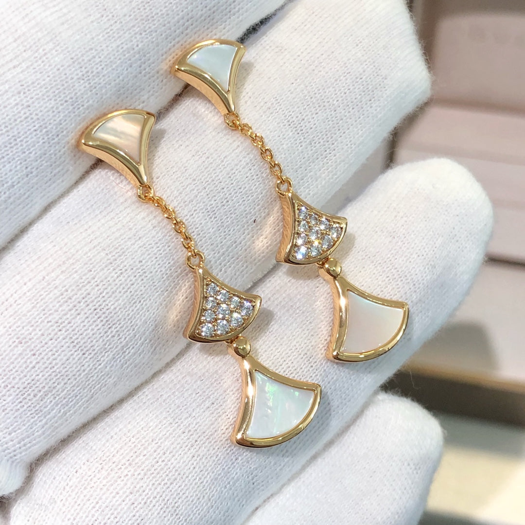[Polaidi Jewelry]DREAM EARRINGS 3 MOTIFS DIAMOND MOP PINK GOLD