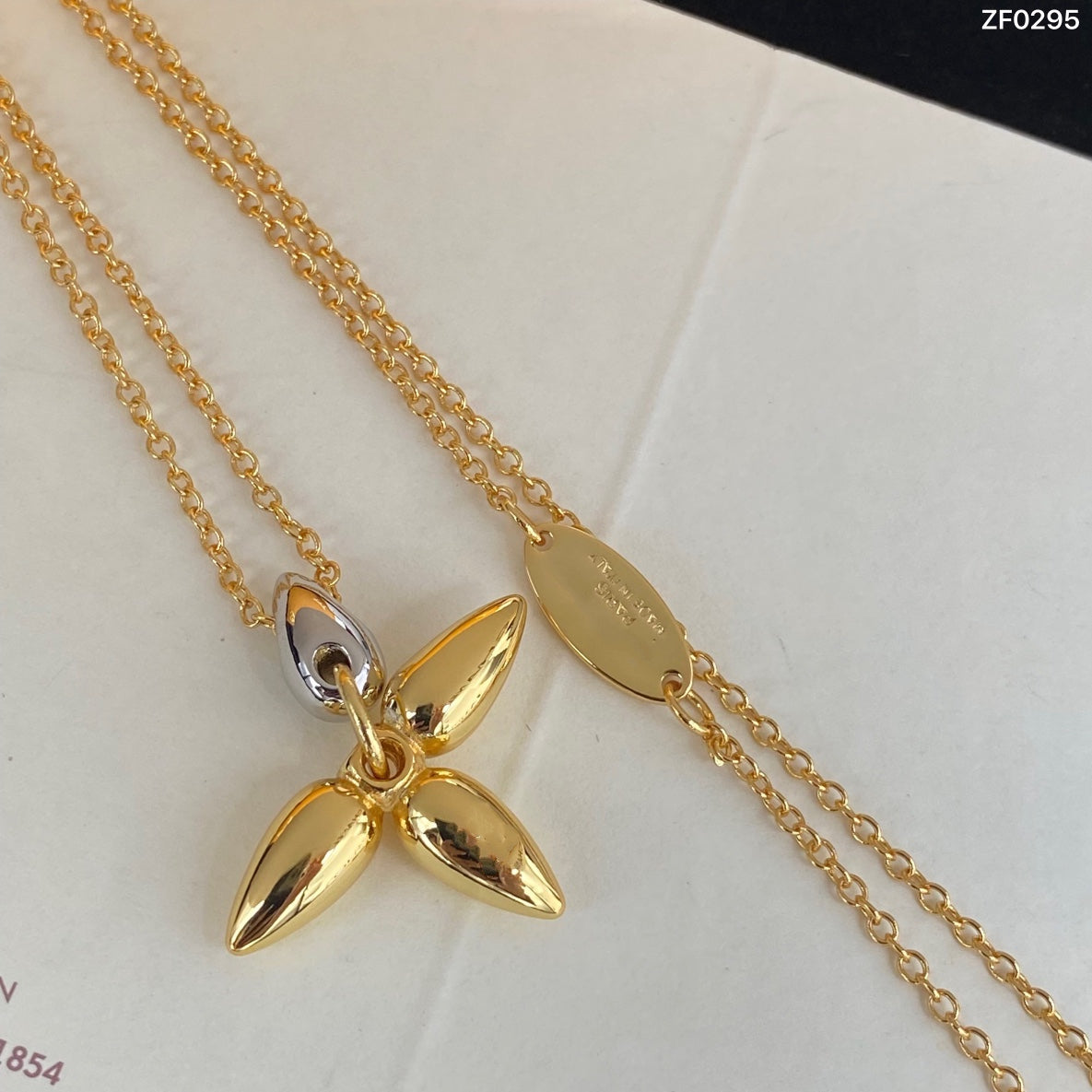 [Polaidi Jewelry]LOUISETTE PEDANT GOLD NECKLACE