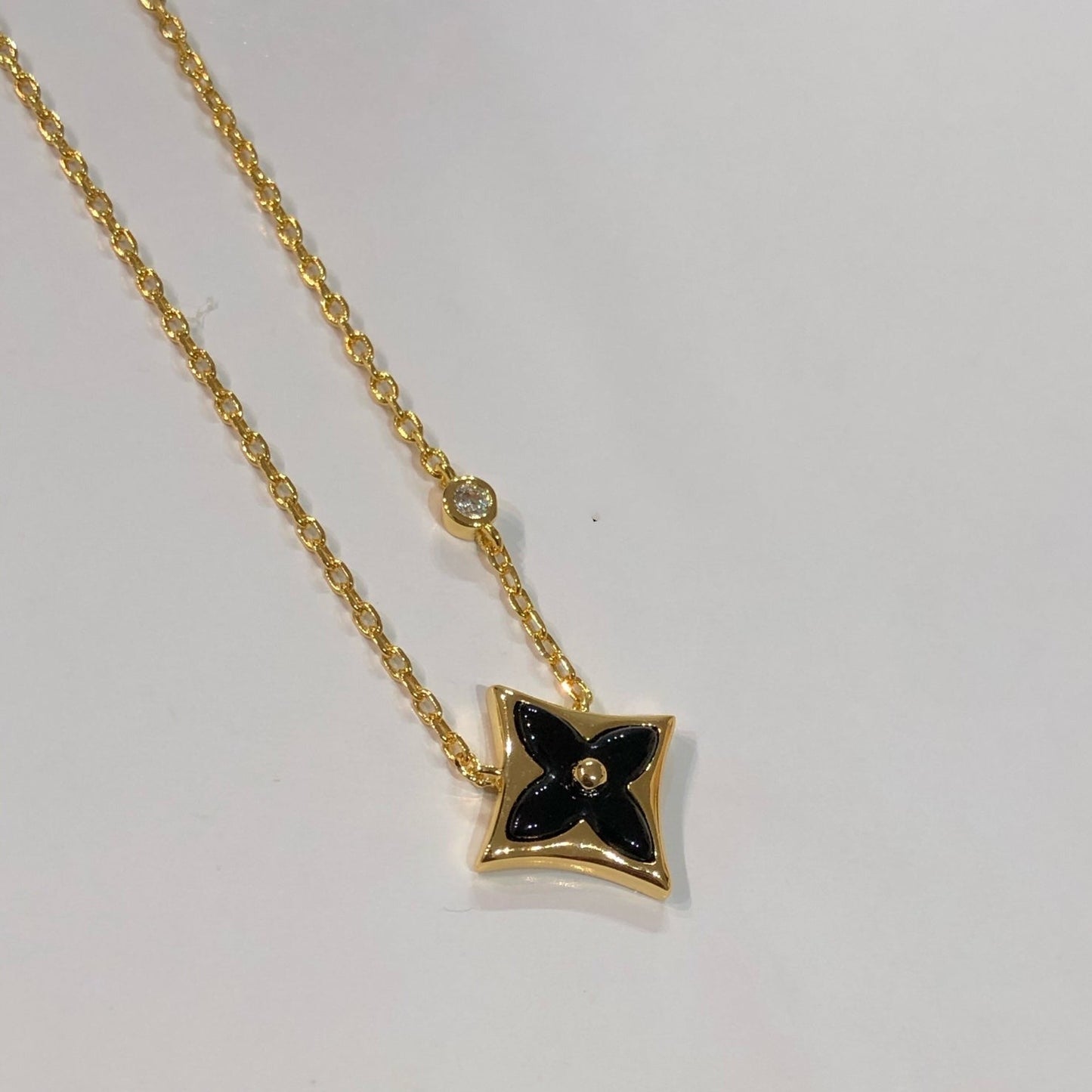 [：Polaidi Jewelry]STAR BLACK MOP NECKLACE