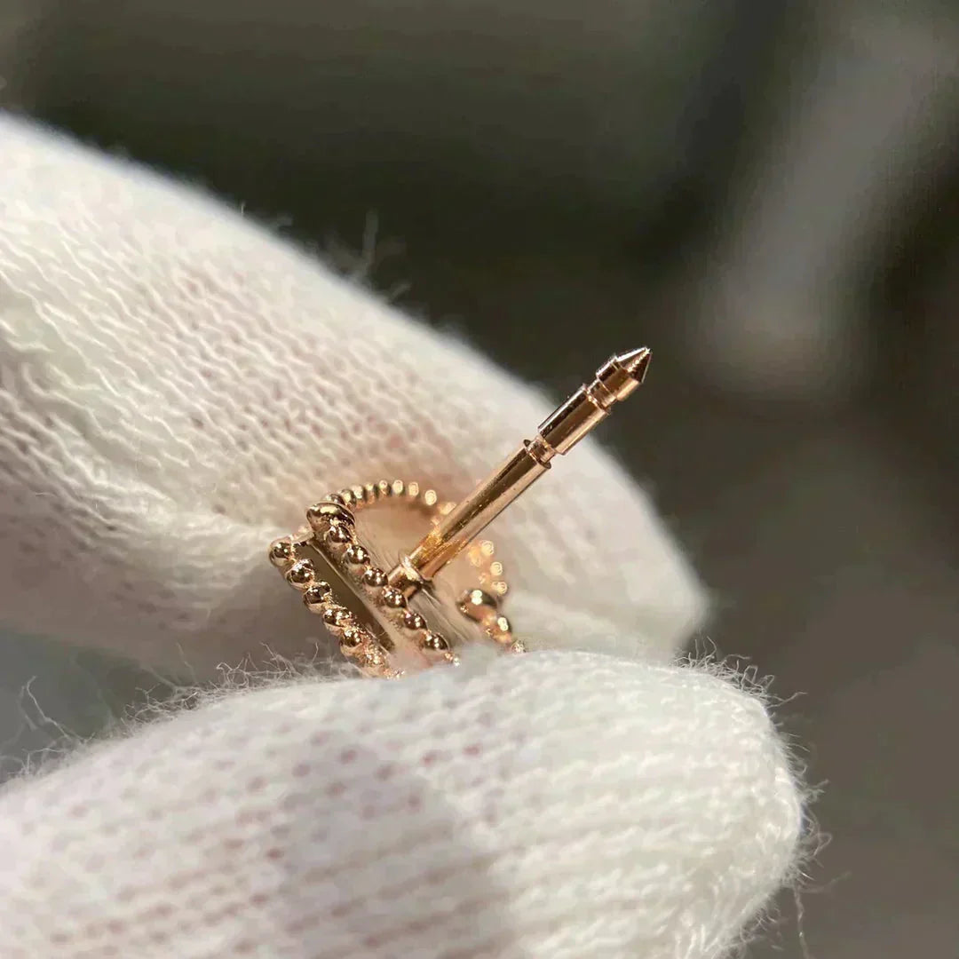 [Polaidi Jewelry]HEART CARNELIAN STUD EARRINGS