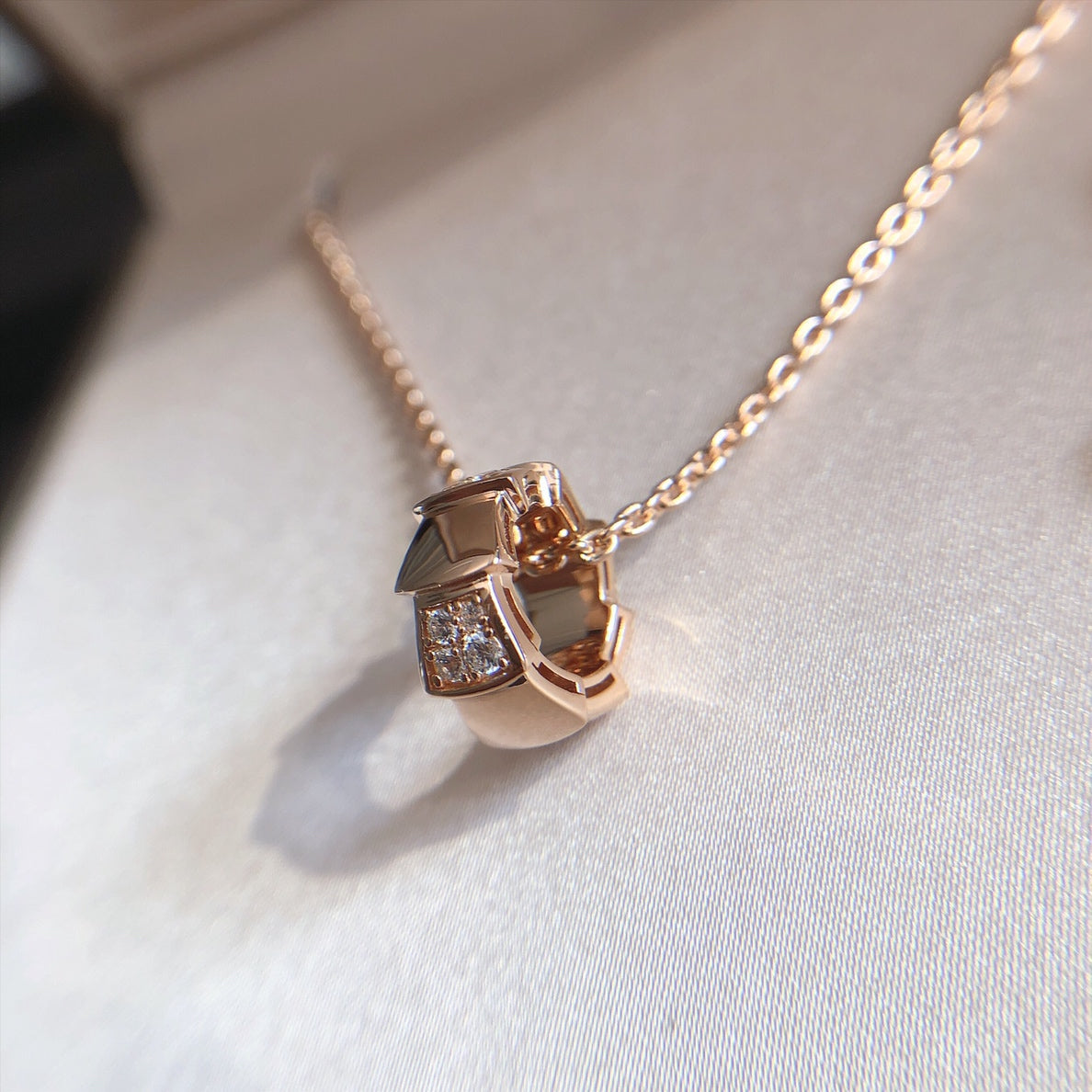 [Polaidi Jewelry]SERPENTI PEDANT DIAMOND PINK GOLD NECKLACE