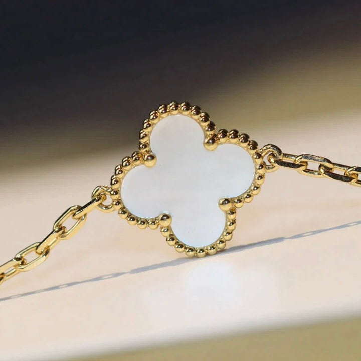 [：Polaidi Jewelry]CLOVER 20 MOTIFS WHITE MOP NECKLACE