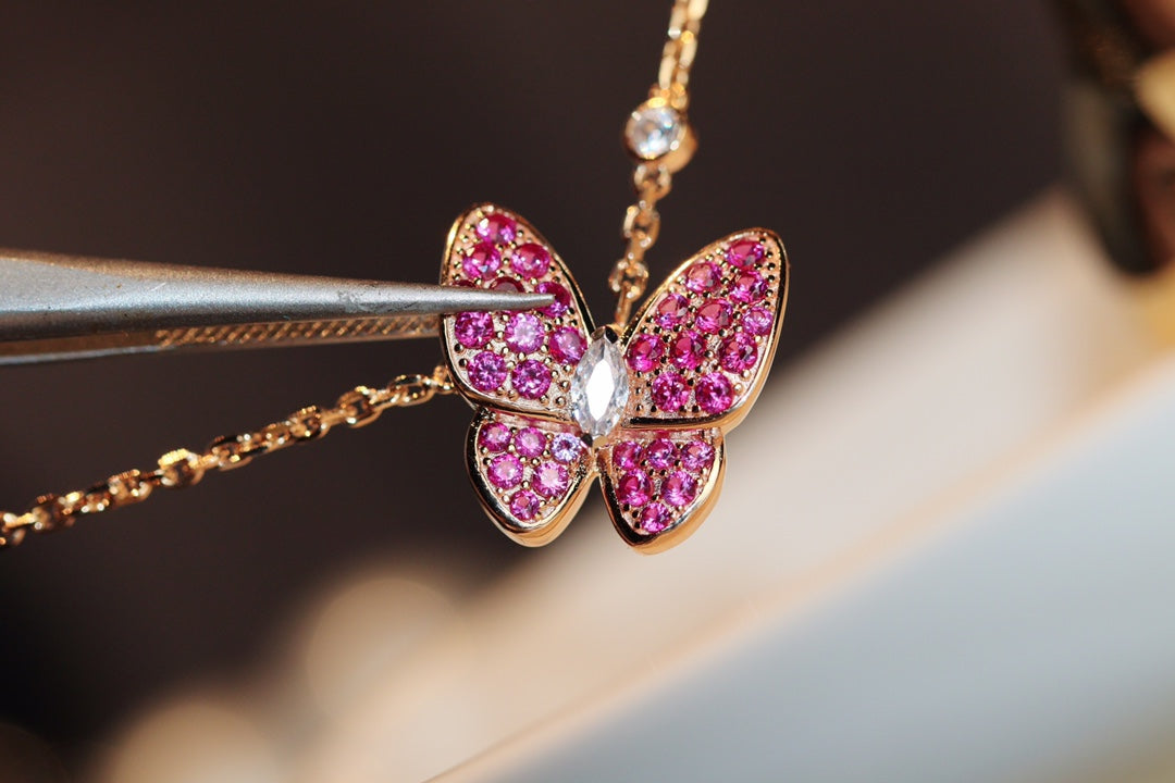 [：Polaidi Jewelry]BUTTERFLY RED DIAMOND ROSE GOLD NECKLACE