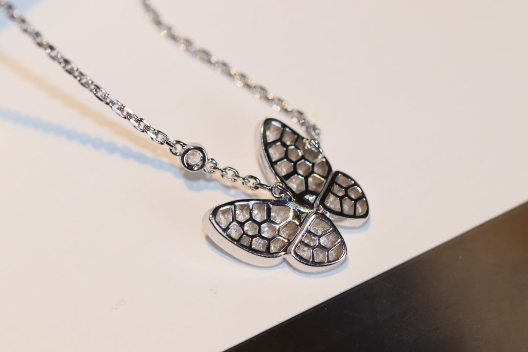 [：Polaidi Jewelry]BUTTERFLY DIAMOND NECKLACE