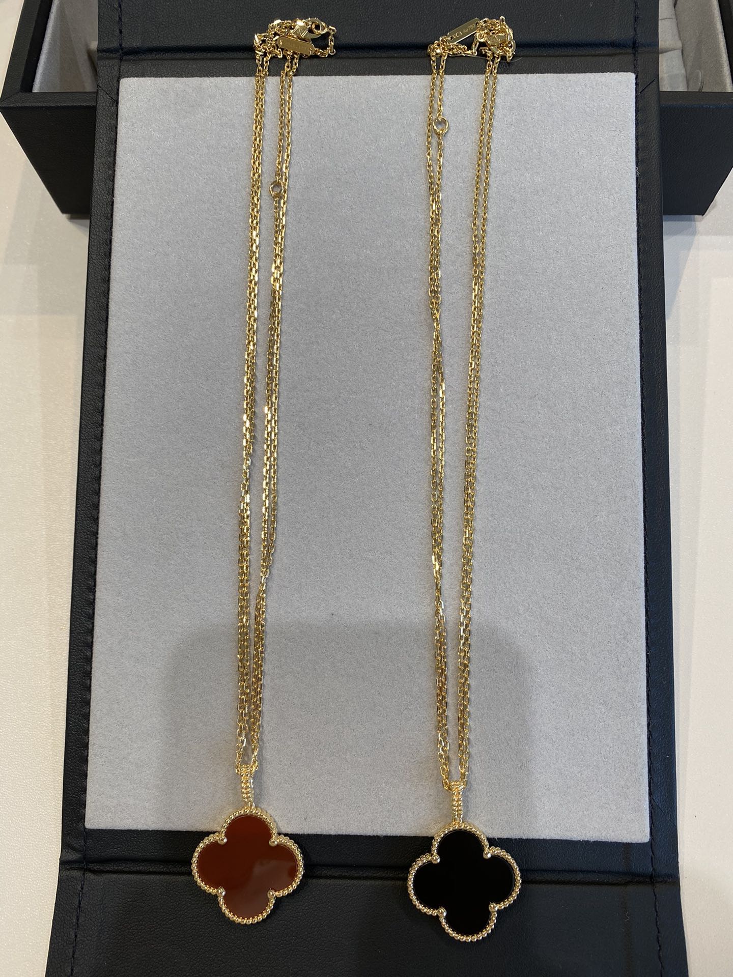 [Polaidi Jewelry]CLOVER 25MM NECKLACE GOLD CARNELIAN