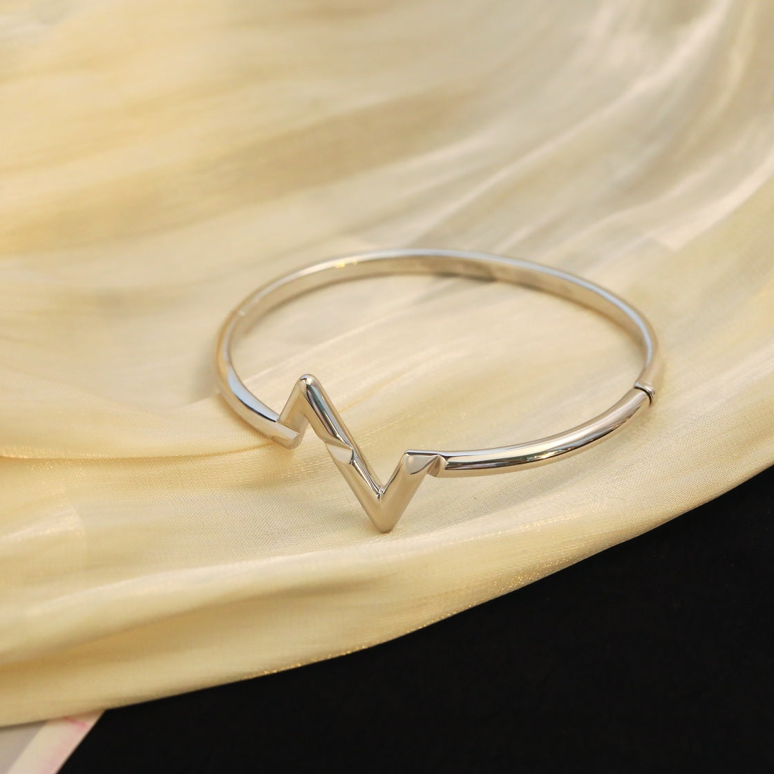 [：Polaidi Jewelry]VOLTE UPSITE DOWN BRACELET