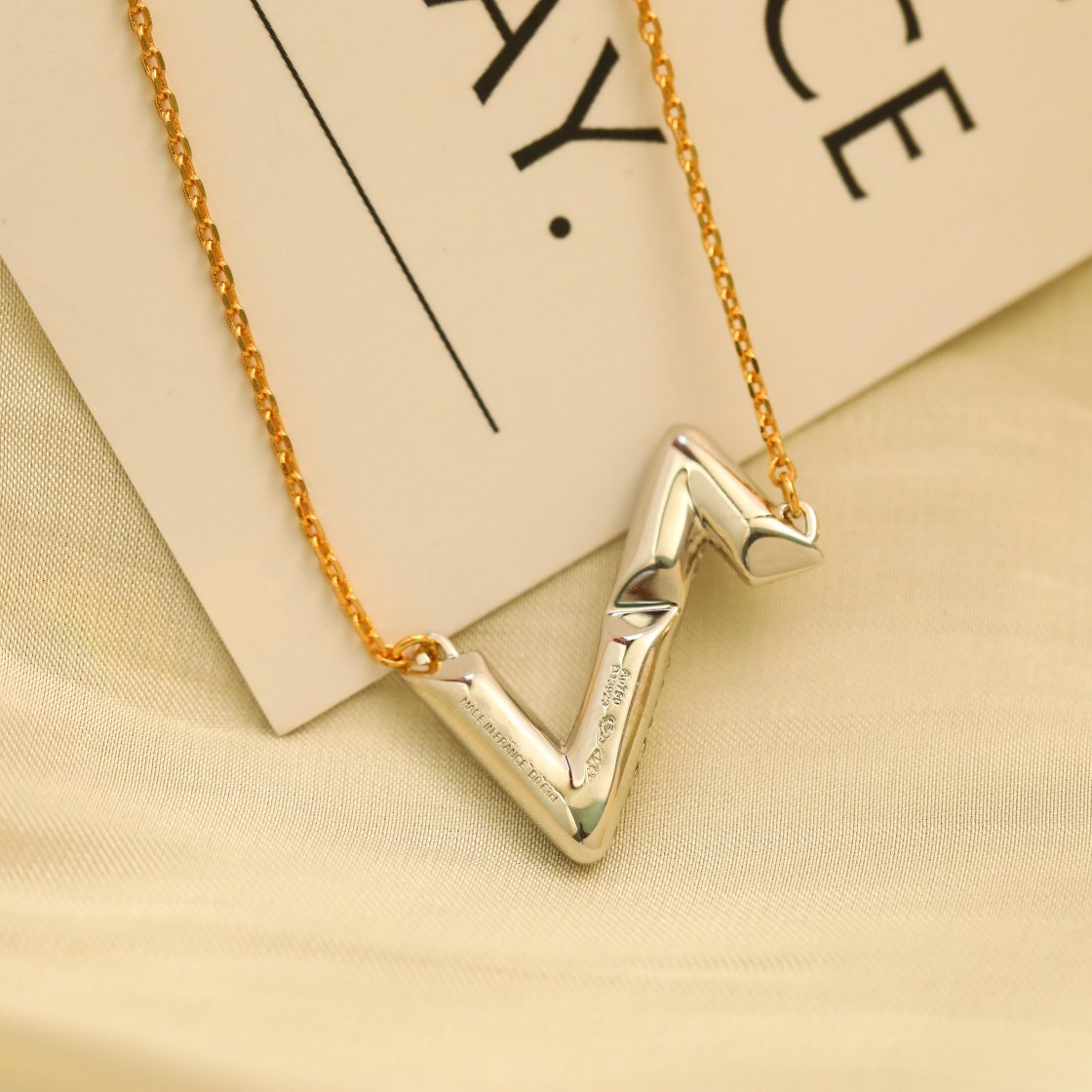 [：Polaidi Jewelry]VOLT SILVER DIAMOND PEDANT NECKLACE