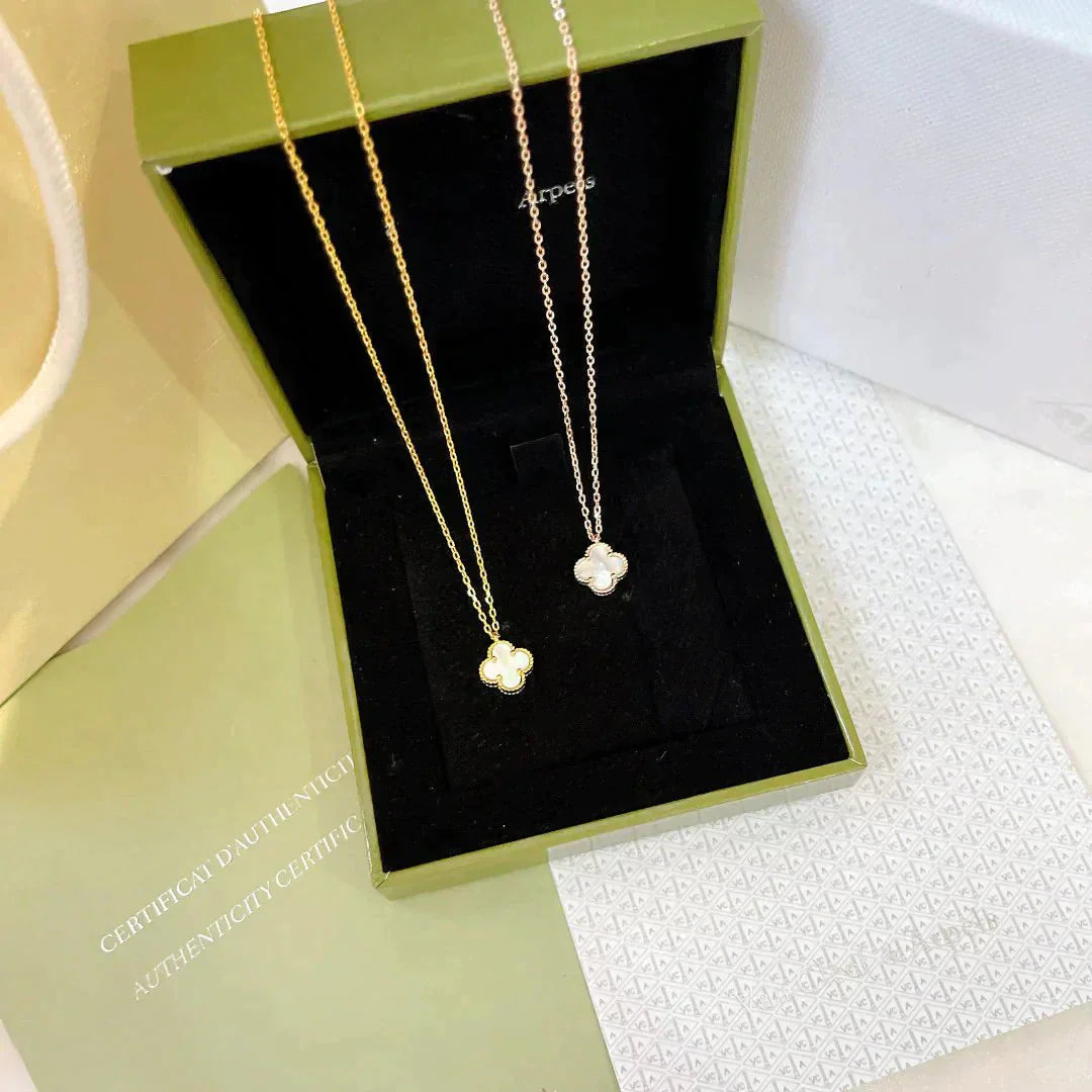 [Polaidi Jewelry]CLOVER MINI 9.5MM WHITE MOTHER-OF-PEARL NECKLACE