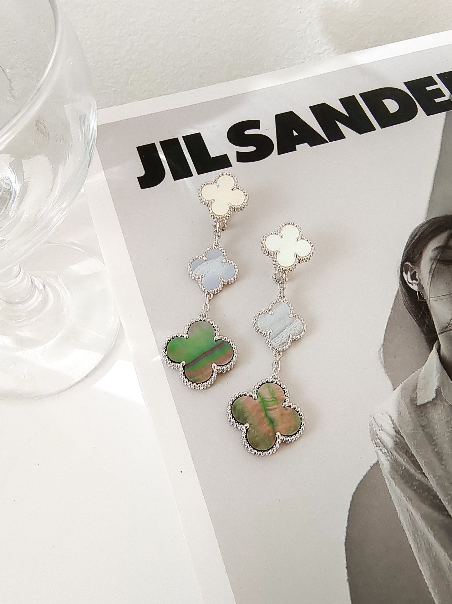 [：Polaidi Jewelry]CLOVER 3 MOTIFS CHALCEDONY DARK MOP SILVER EARRINGS