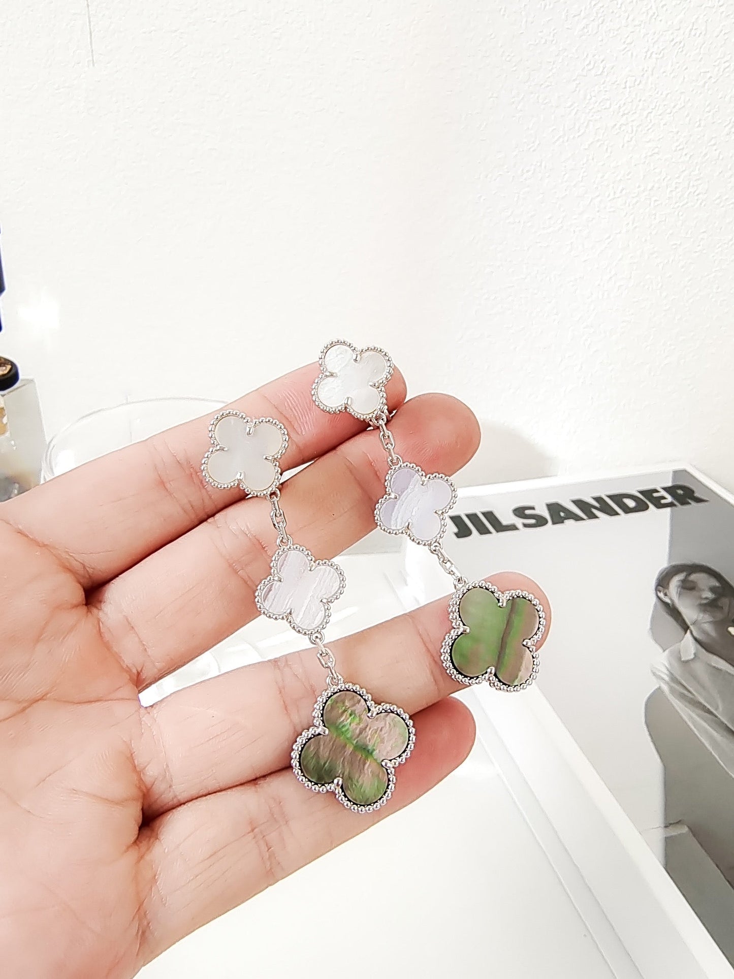 [：Polaidi Jewelry]CLOVER 3 MOTIFS CHALCEDONY DARK MOP SILVER EARRINGS