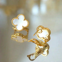 [Polaidi Jewelry ]CLOVER MEDIUM 1 MOTIFS  WHITE MOP STUD EARRINGS