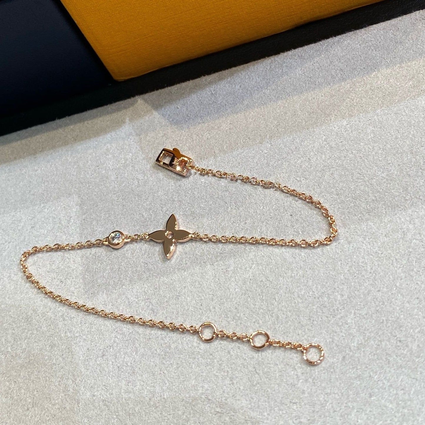 [Polaidi Jewelry]STAR DIAMOND PINK GOLD BRACELET