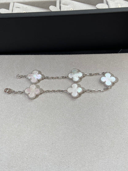 [：Polaidi Jewelry]クローバー シルバー マザーオブパール 5モチーフ ブレスレット