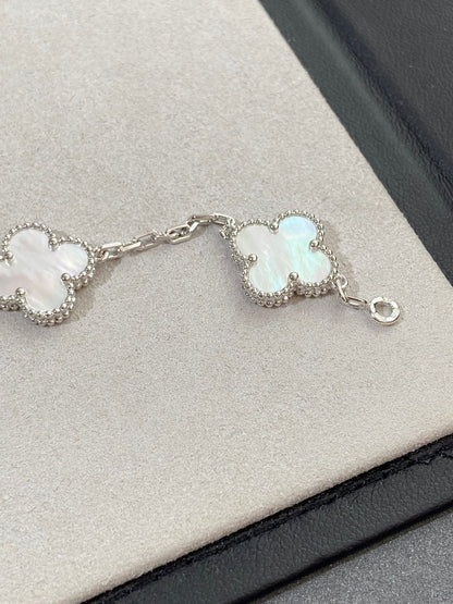 [：Polaidi Jewelry]クローバー シルバー マザーオブパール 5モチーフ ブレスレット