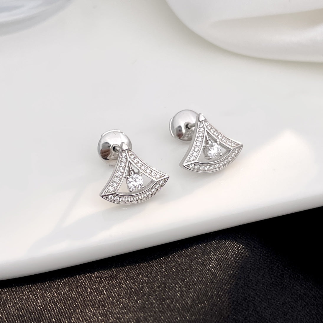 [Polaidi Jewelry]DREAM MINI DIAMOND STUD EARRINGS