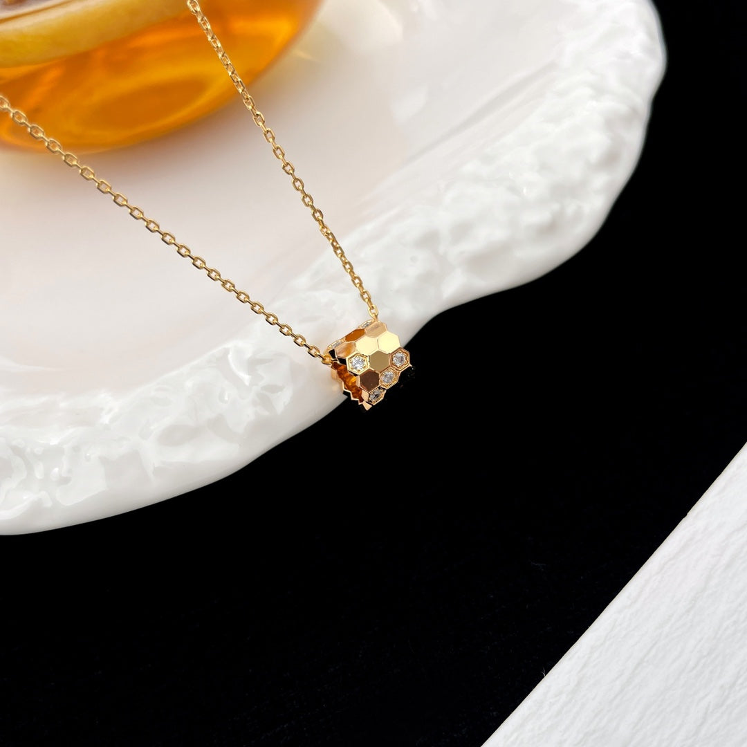 [：Polaidi Jewelry]BEE MINI PEDANT DIAMOND NECKLACE