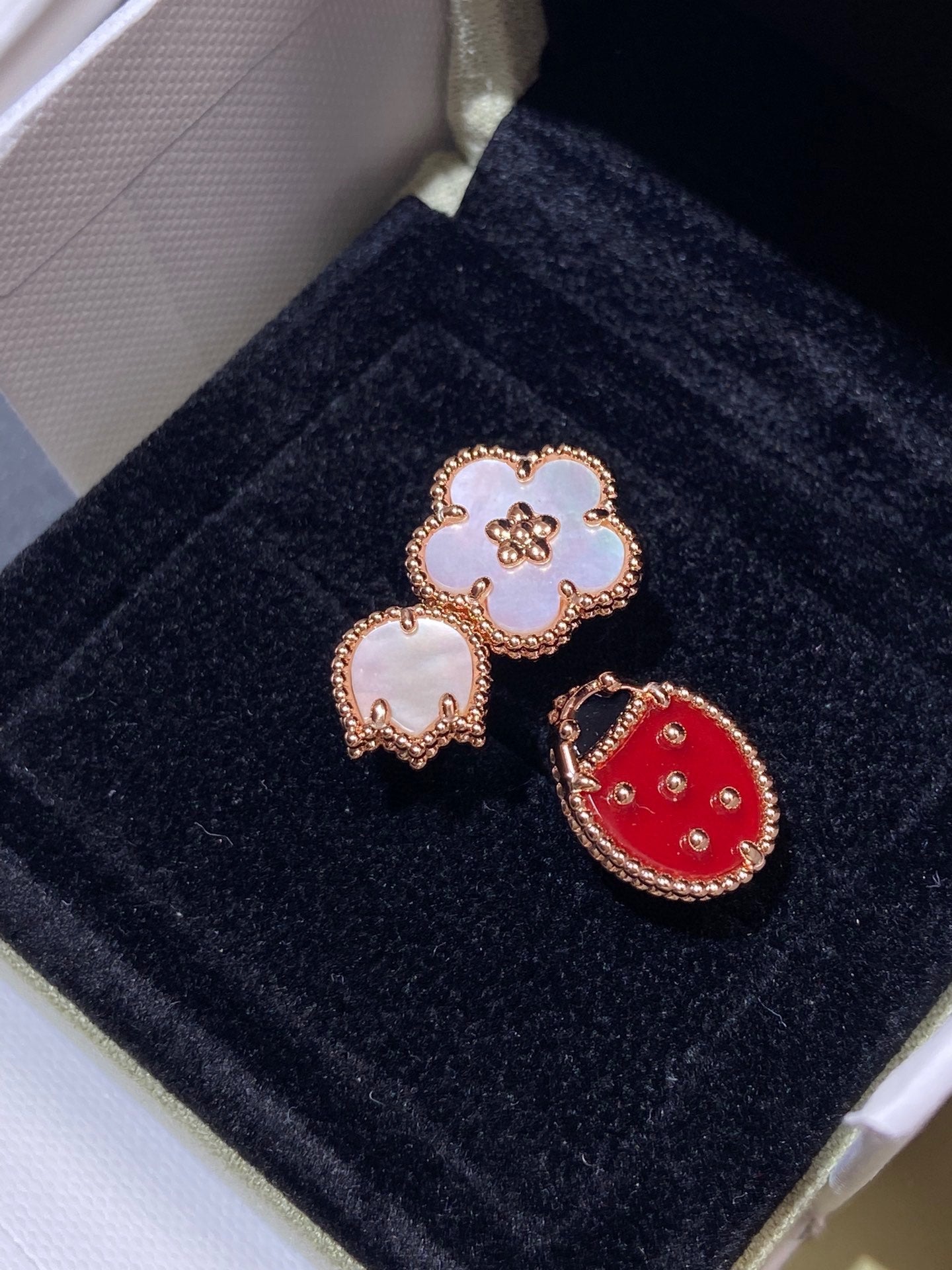 [：Polaidi Jewelry]ラッキー3 モチーフ ローズゴールドリング
