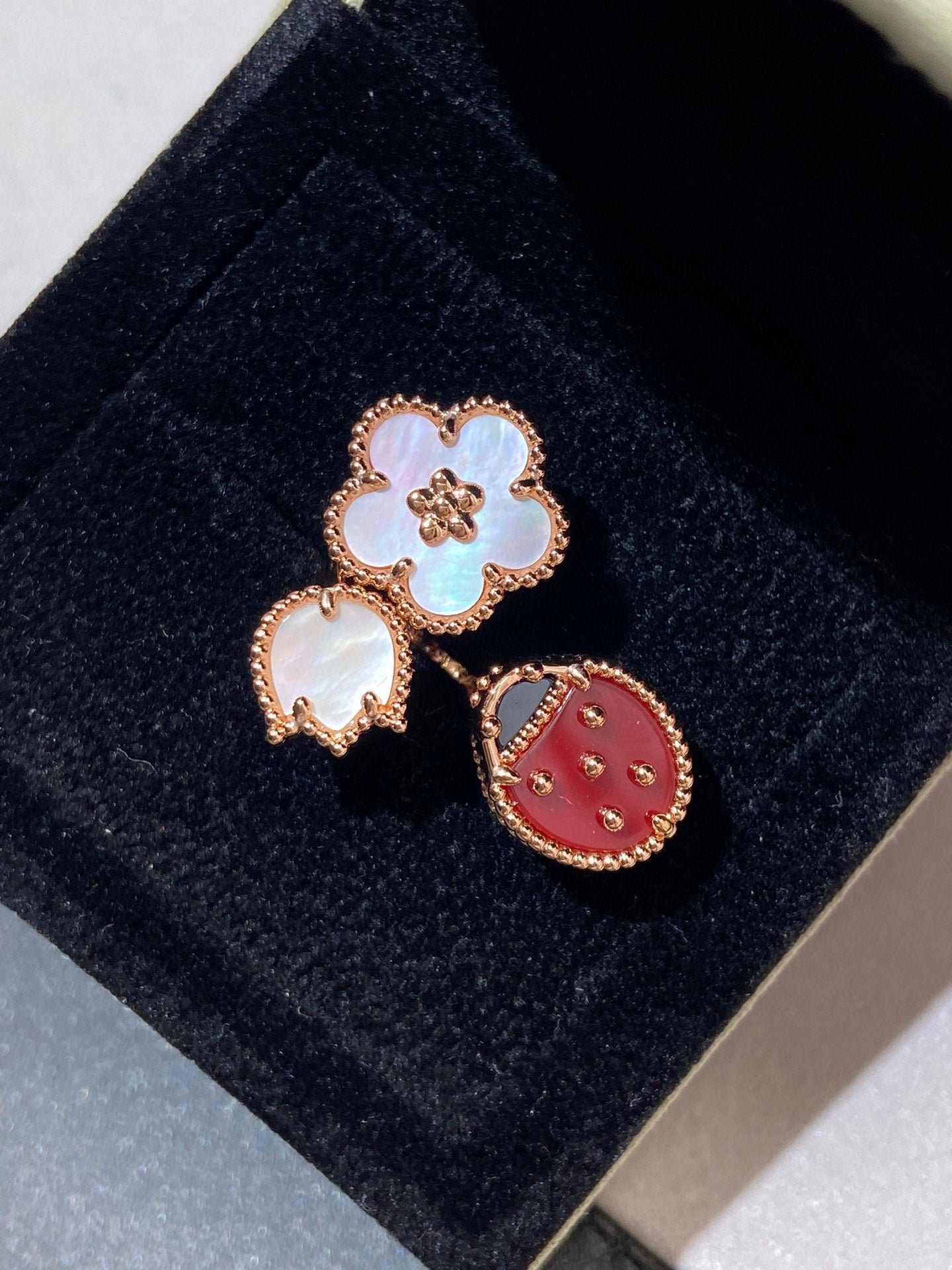 [Polaidi Jewelry]LUCKY 3 MOTIF ROSE GOLD RING