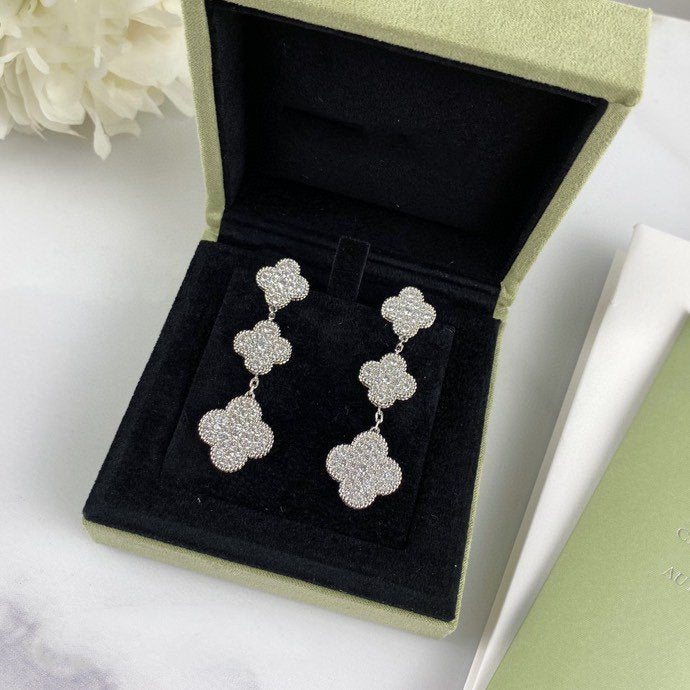[：Polaidi Jewelry]CLOVER 3 MOTIF DIAMOND SILVER DROP EARRINGS
