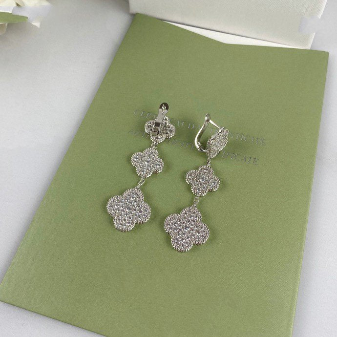[：Polaidi Jewelry]CLOVER 3 MOTIF DIAMOND SILVER DROP EARRINGS