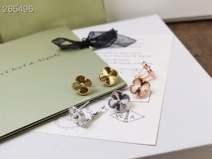 [：Polaidi Jewelry]CLOVER MEDIUM STUD EARRINGS